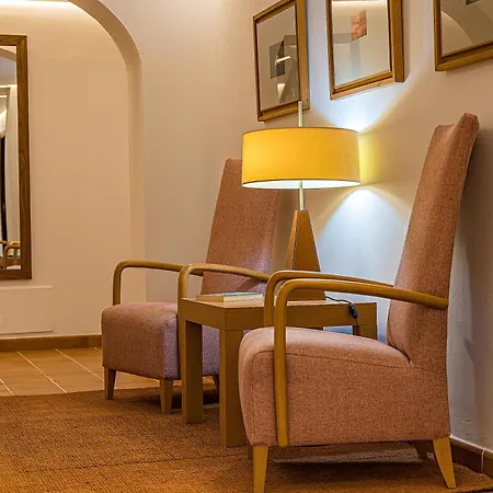 ホテル Hotel-restaurante Casa Garcia